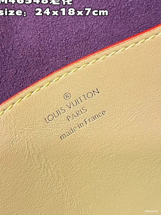 Tilsitt LOUIS VUITTON 0407